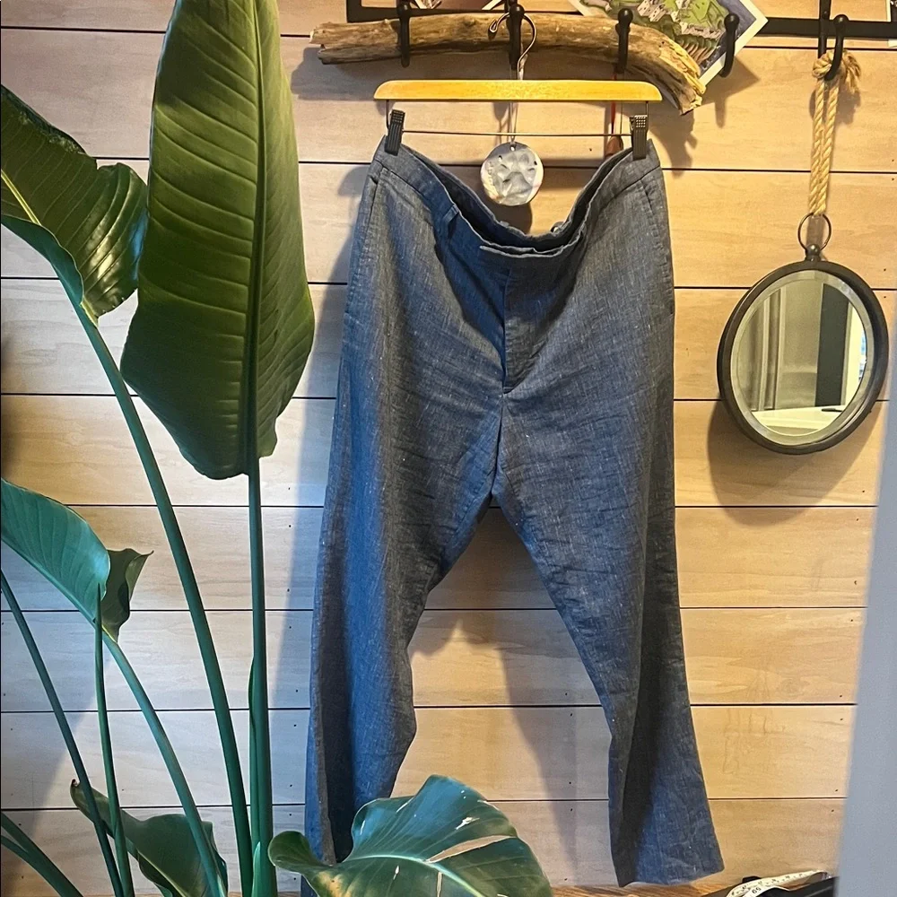 Banana Republic Men’s Linen Pant